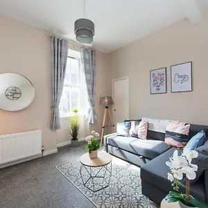 Apartment Downtown And 1 Bed In, Edinburgh