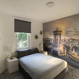 Apartment Maria- Bright And Modern Center ., Edinburgh