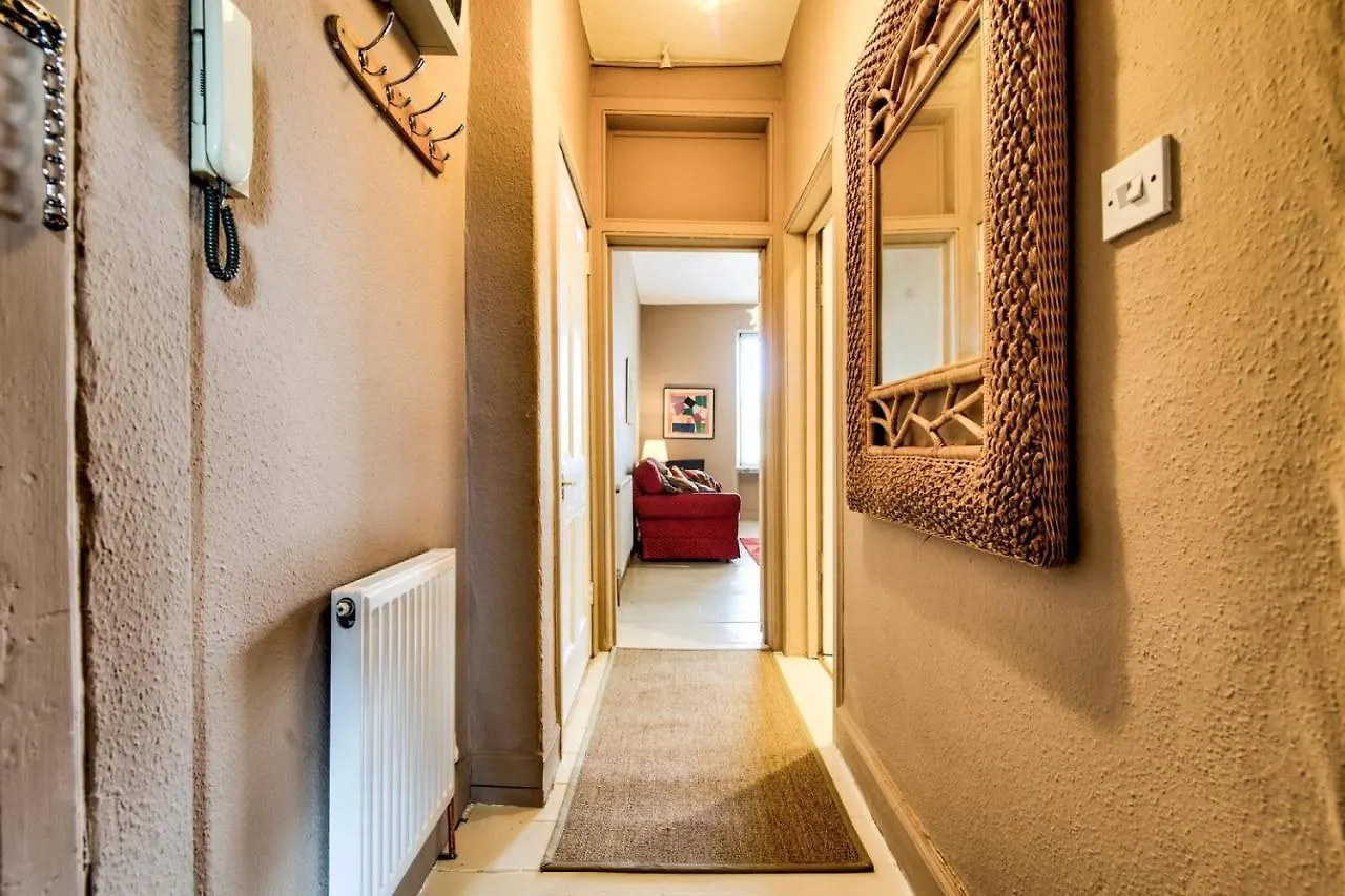 Joivy Famous St Mary'S Street Old Town Apartment Edinburgh 0*,