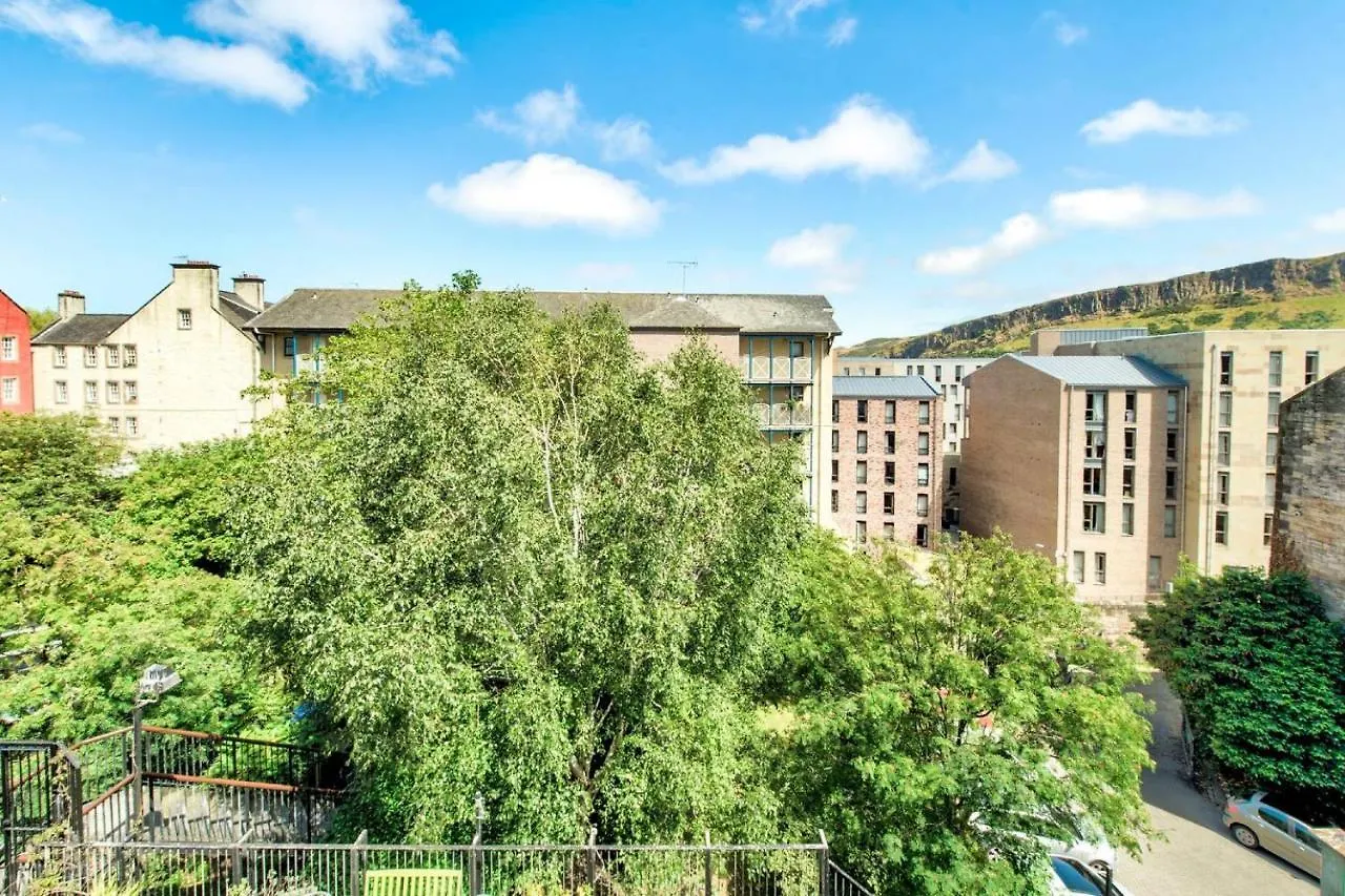 Joivy Famous St Mary'S Street Old Town Apartment Edinburgh